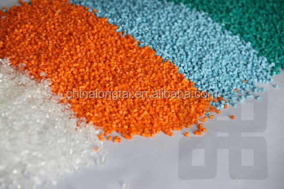 Resistencia dieléctrica a frecuencia industrial 2017 Kv por mm en papel aislante eléctrico, proporcionando aislamiento y densidad de 0,65 a 0,9 gramos por centímetro cúbico